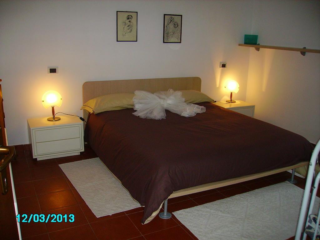 Villa C&C Lierna Zimmer foto