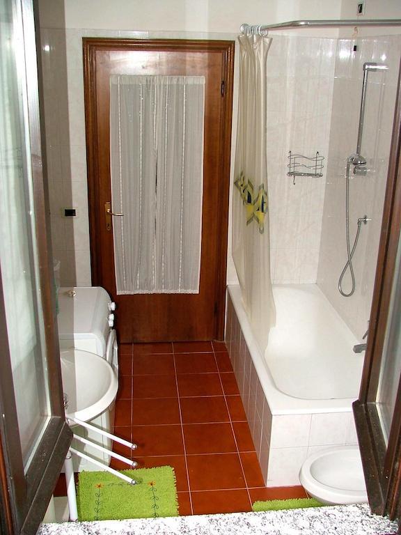 Villa C&C Lierna Zimmer foto